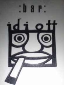 Idiott-219x300