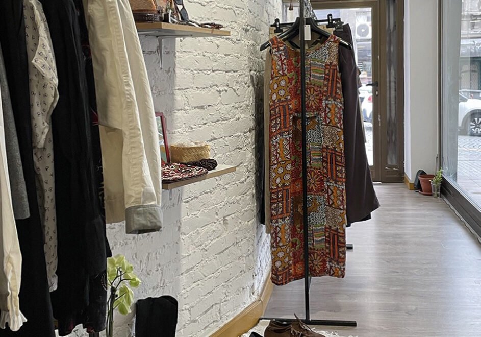 Pinklla: A Hidden Gem for Vintage Clothing in Belgrade’s Dorcol District
